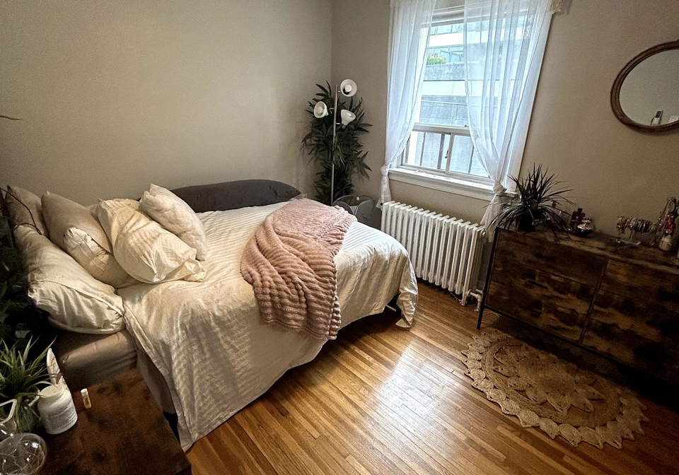 312-douglas-avenue-toronto-ontario-c12310507