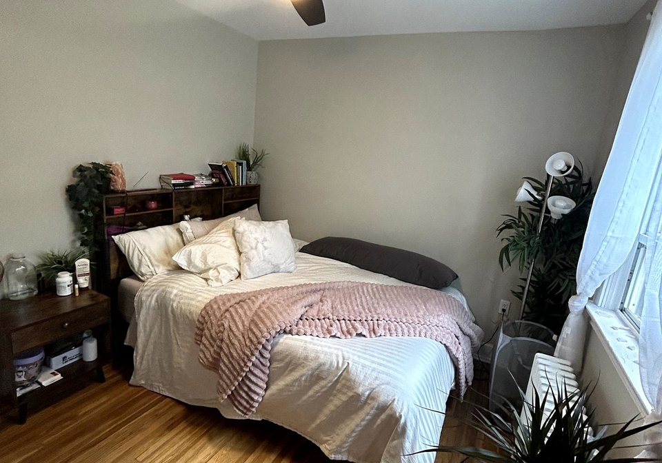 312-douglas-avenue-toronto-ontario-c12310507