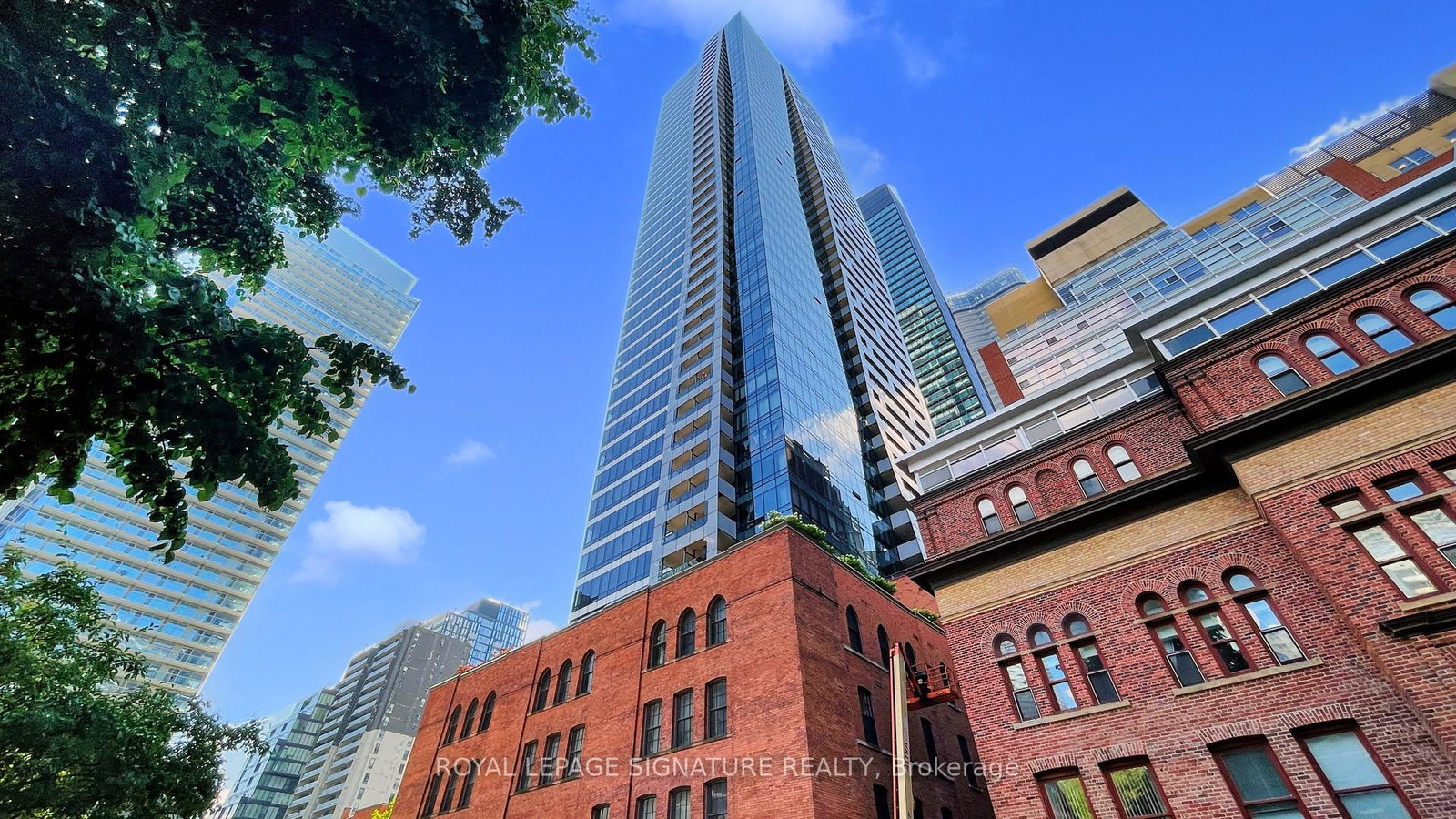 5-st-joseph-street-toronto-ontario-c12310534