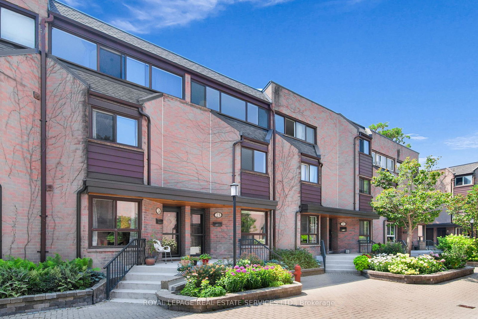130-clinton-street-toronto-ontario-c12310593
