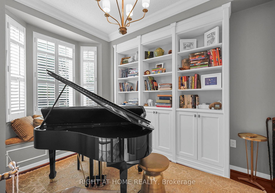 636-wellington-street-w-w-toronto-ontario-c12310796