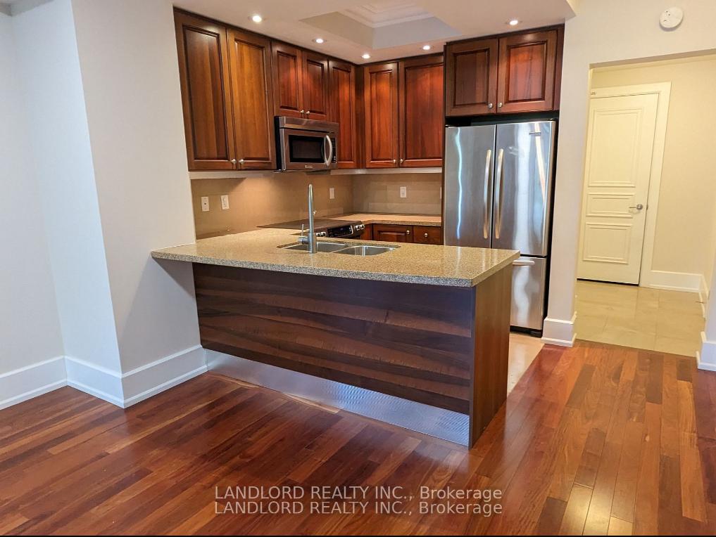 660-sheppard-avenue-e-e-north-york-ontario-c12311190