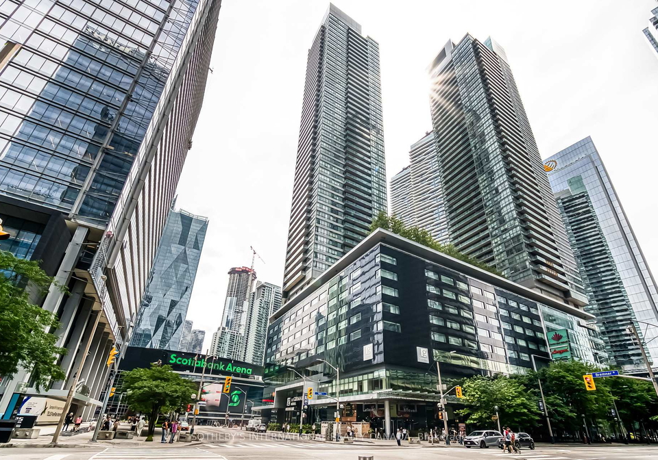 55-bremner-boulevard-toronto-ontario-c12311582