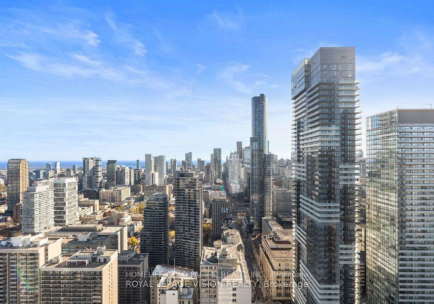 501-yonge-street-toronto-ontario-c12311651