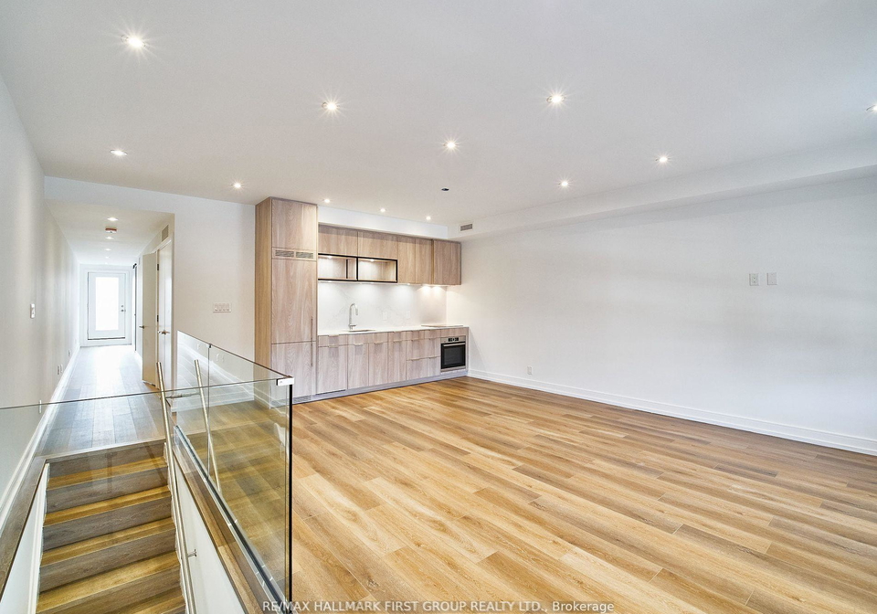 2598-yonge-street-toronto-ontario-c12311668