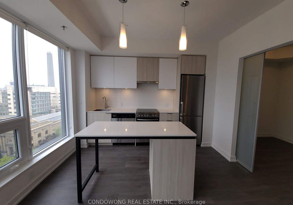 203-college-street-toronto-ontario-c12311729