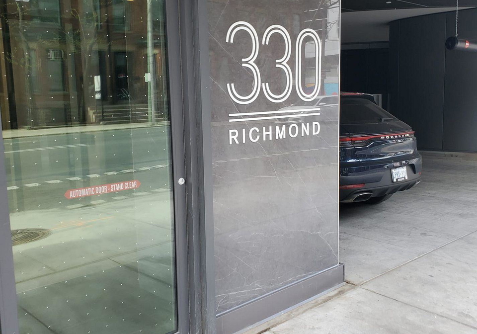 330-richmond-street-w-w-toronto-ontario-c12311814