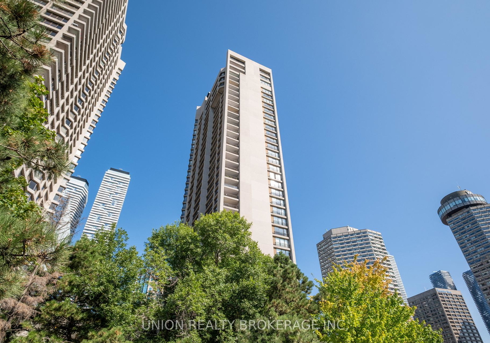 33-harbour-square-toronto-ontario-c12311840