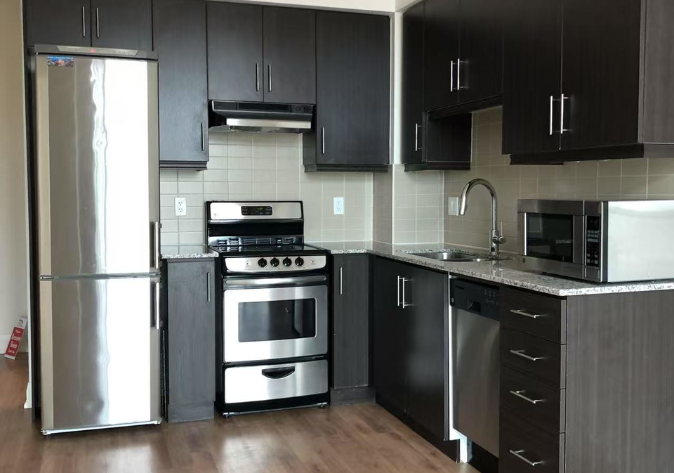 68-canterbury-place-toronto-ontario-c12311845