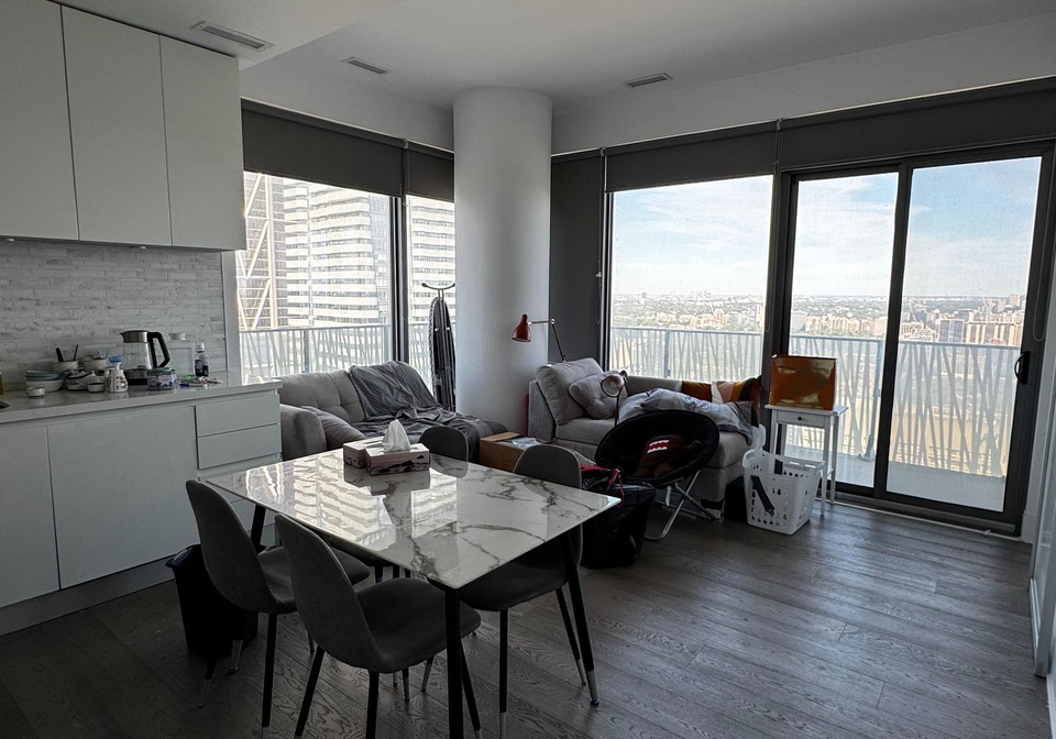 42-charles-street-e-e-toronto-ontario-c12312066