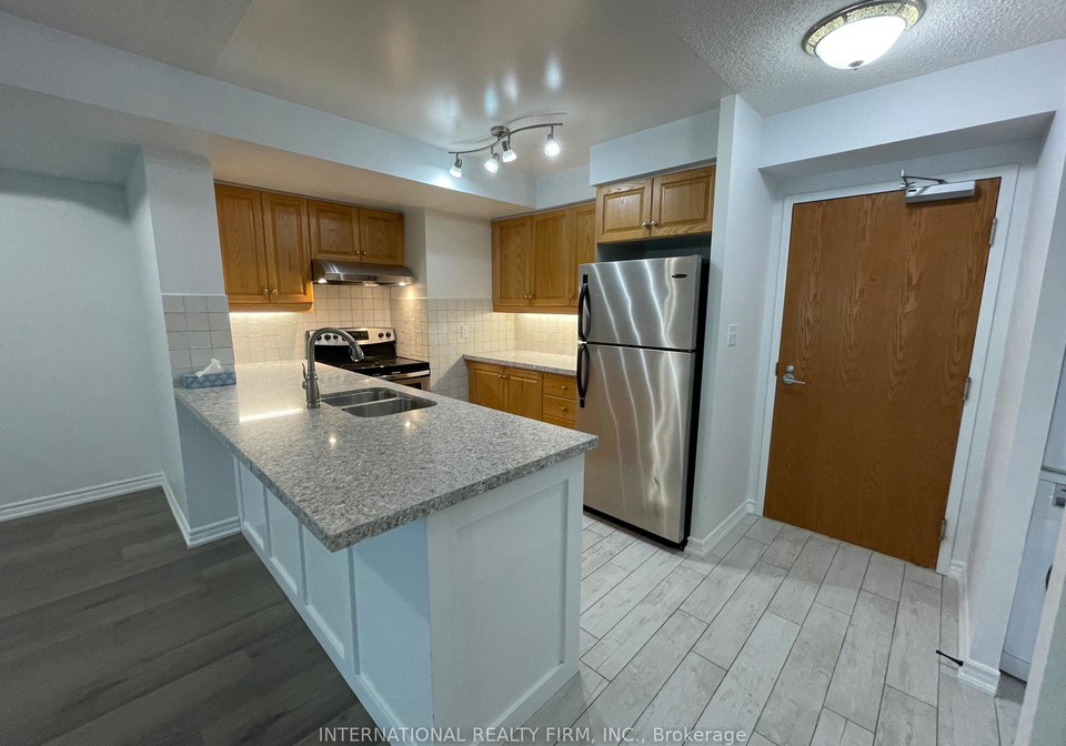 7-lorraine-drive-toronto-ontario-c12312293