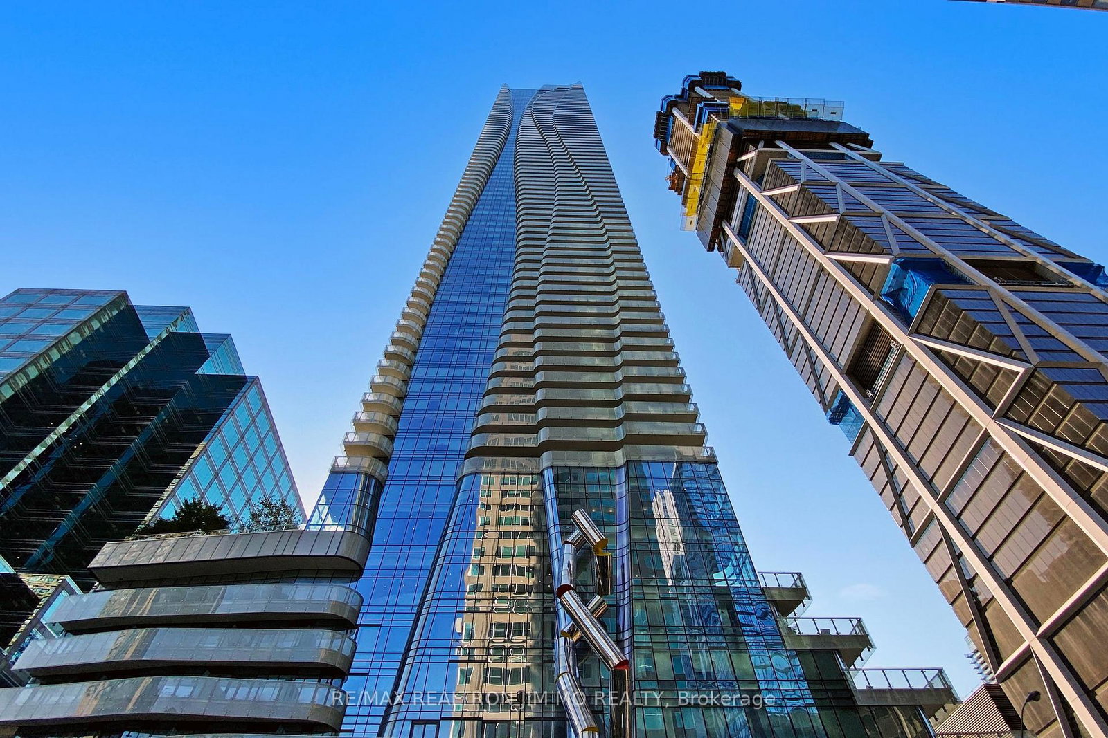 1-bloor-street-e-e-toronto-ontario-c12312296