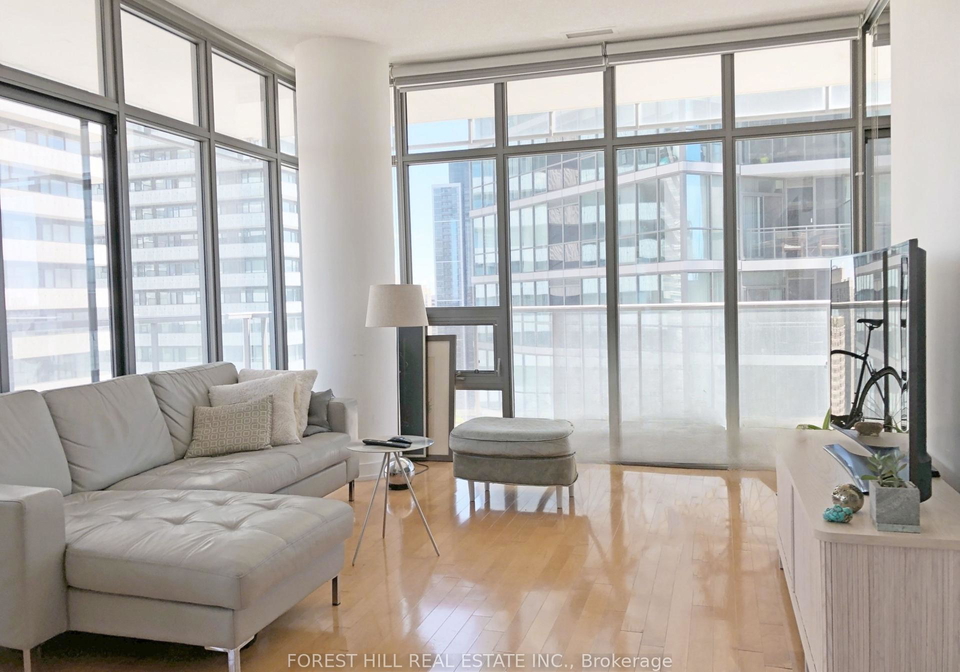 33-charles-street-e-e-toronto-ontario-c12312372
