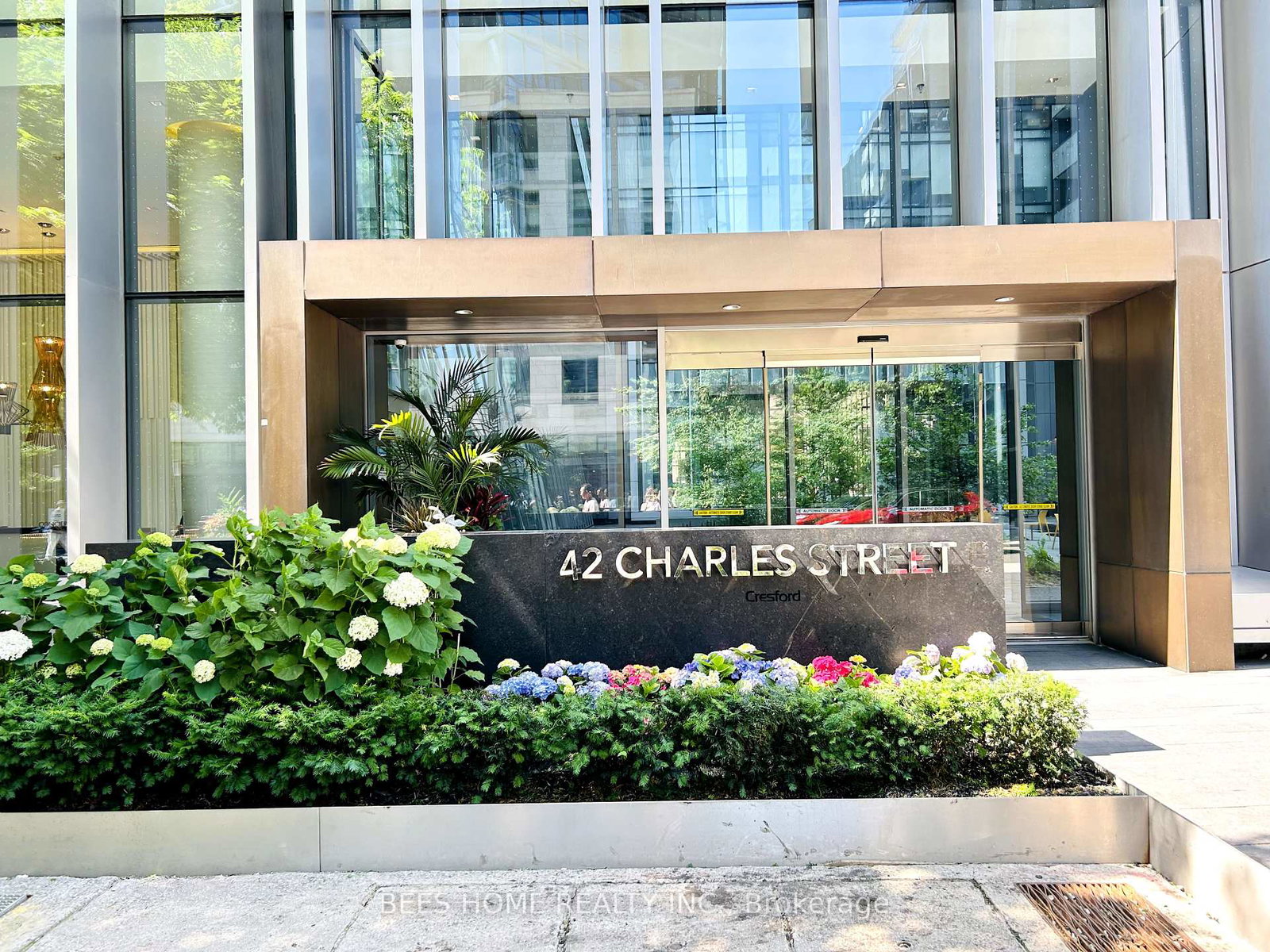 42-charles-street-e-e-toronto-ontario-c12312792
