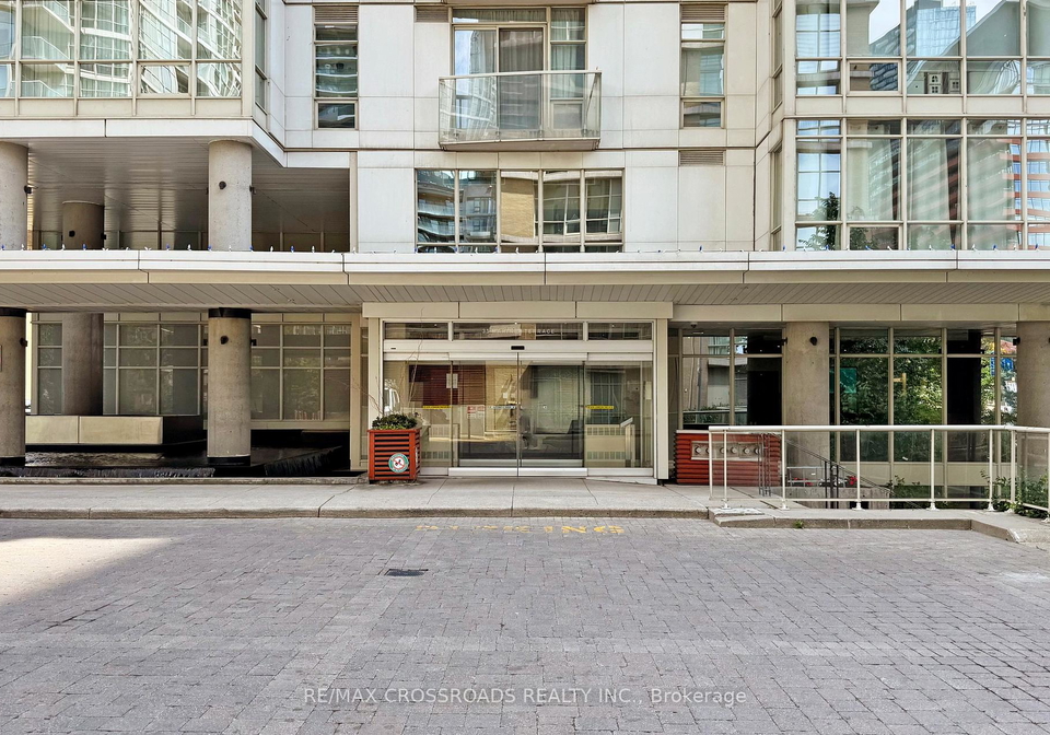 35-mariner-terrace-toronto-ontario-c12313011