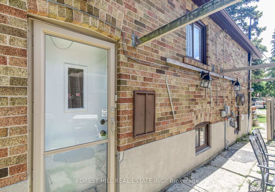 32-laurelcrest-avenue-toronto-ontario-c12313118