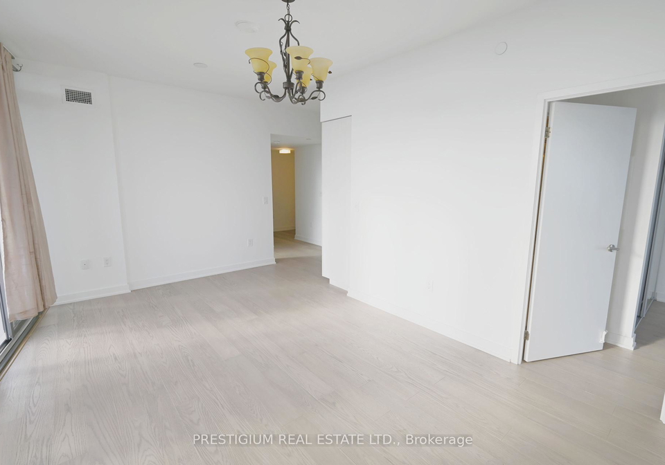 11-wellesley-street-w-w-toronto-ontario-c12313243