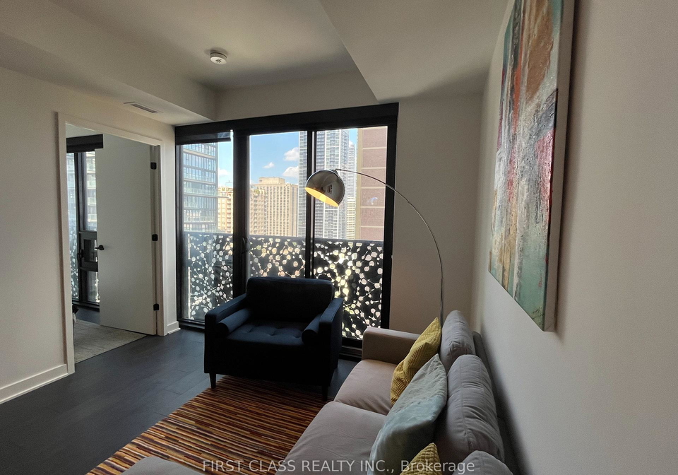 55-charles-street-e-e-toronto-ontario-c12313412