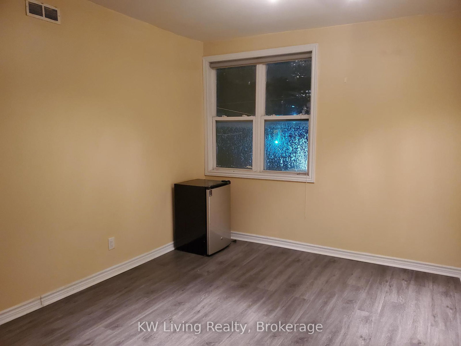 377-dundas-street-w-w-toronto-ontario-c12313438