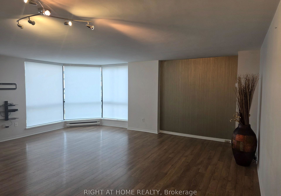 280-simcoe-street-e-e-toronto-ontario-c12313559