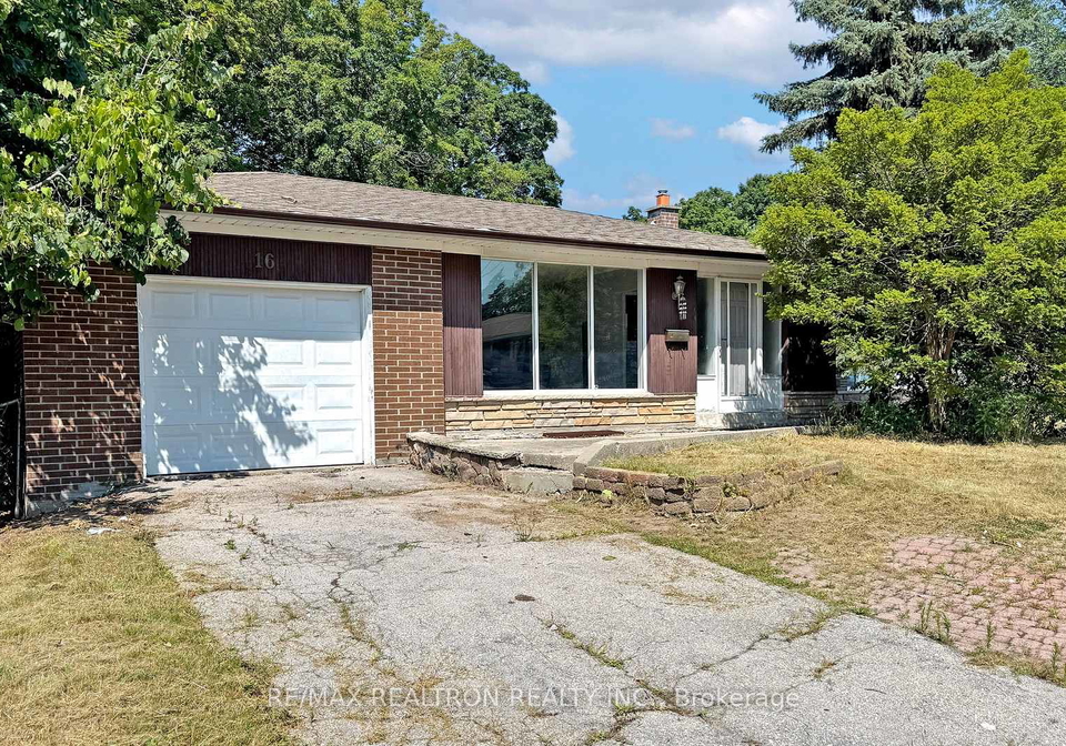 16-flavian-crescent-north-york-ontario-c12313857