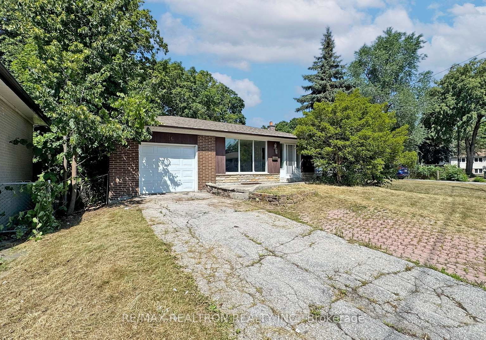 16-flavian-crescent-north-york-ontario-c12313857