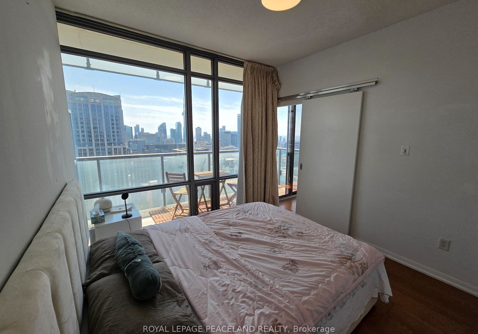 38-grenville-street-toronto-ontario-c12313893