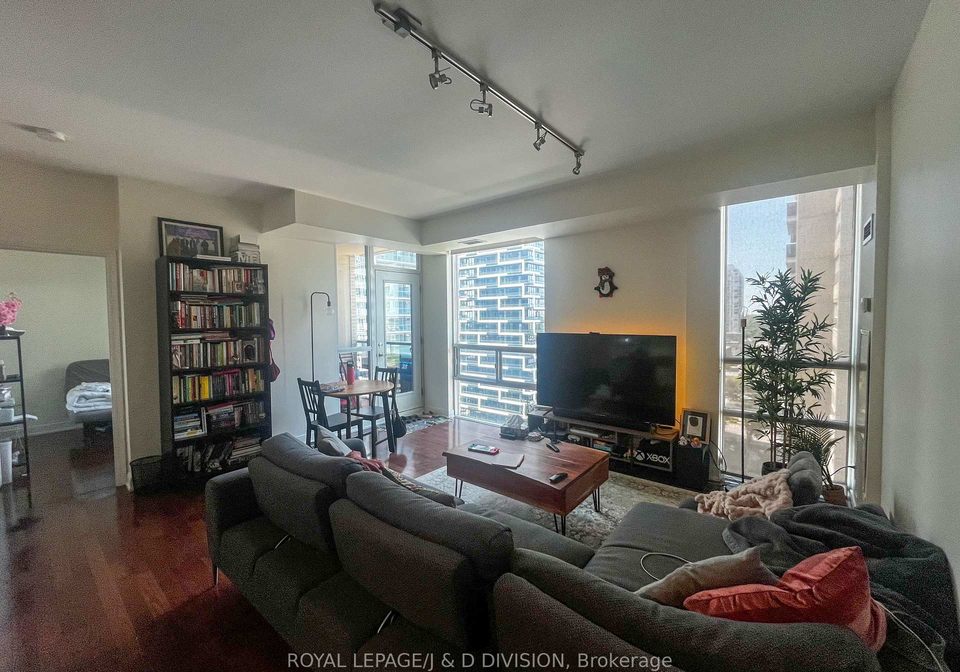 88-broadway-avenue-toronto-ontario-c12313918