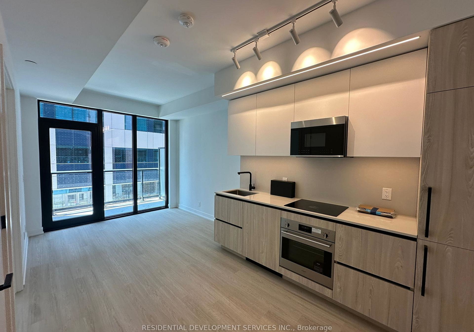 699-sheppard-avenue-e-e-north-york-ontario-c12313931