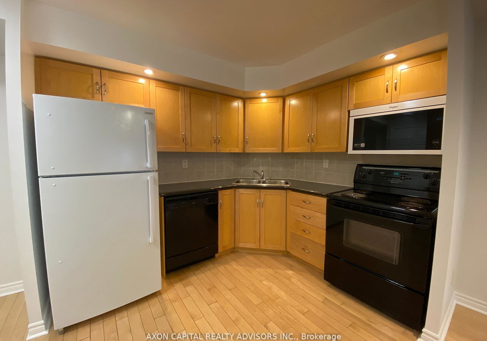 250-wellington-street-w-w-toronto-ontario-c12314018