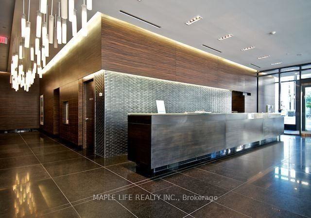 770-bay-street-toronto-ontario-c12314261
