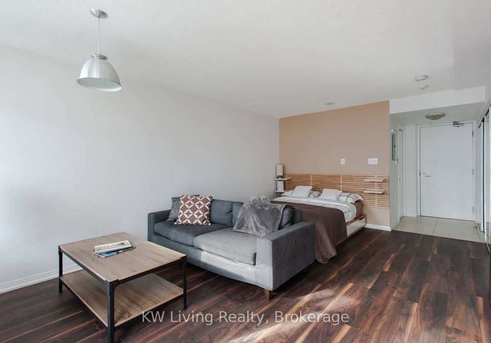 38-grenville-street-toronto-ontario-c12314526