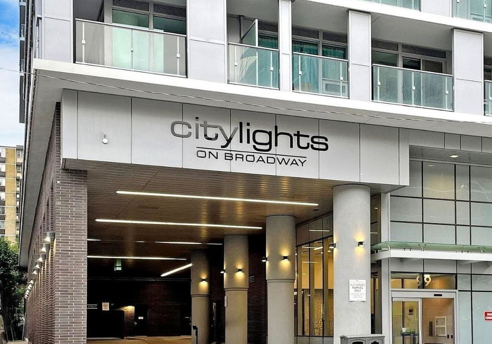 99-broadway-avenue-toronto-ontario-c12314575