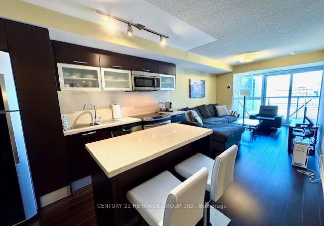 386-yonge-street-toronto-ontario-c12314592