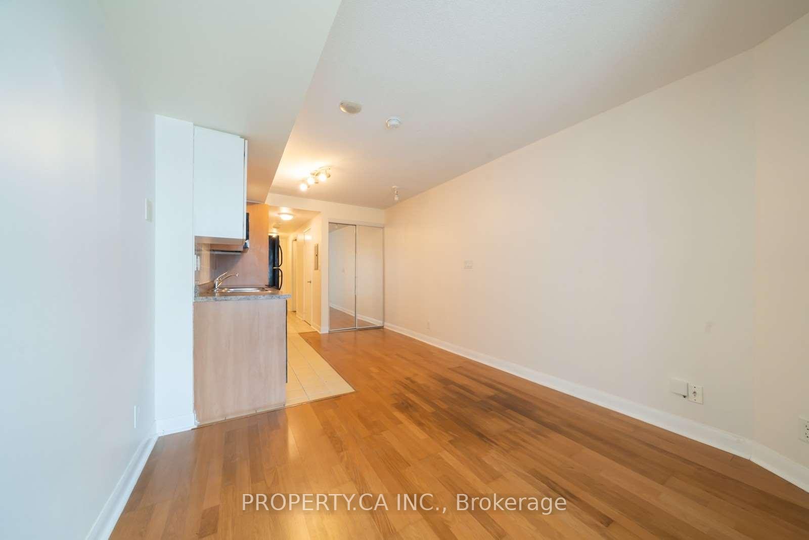 600-fleet-street-toronto-ontario-c12314618
