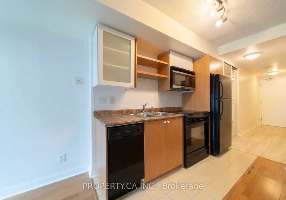 600-fleet-street-toronto-ontario-c12314618