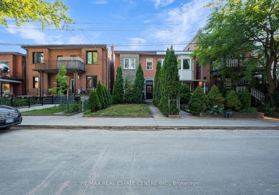 270-clinton-street-toronto-ontario-c12314780