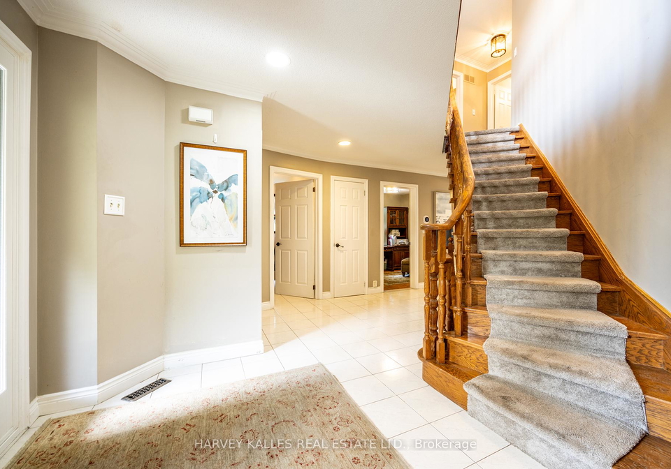 315-yonge-boulevard-toronto-ontario-c12314857