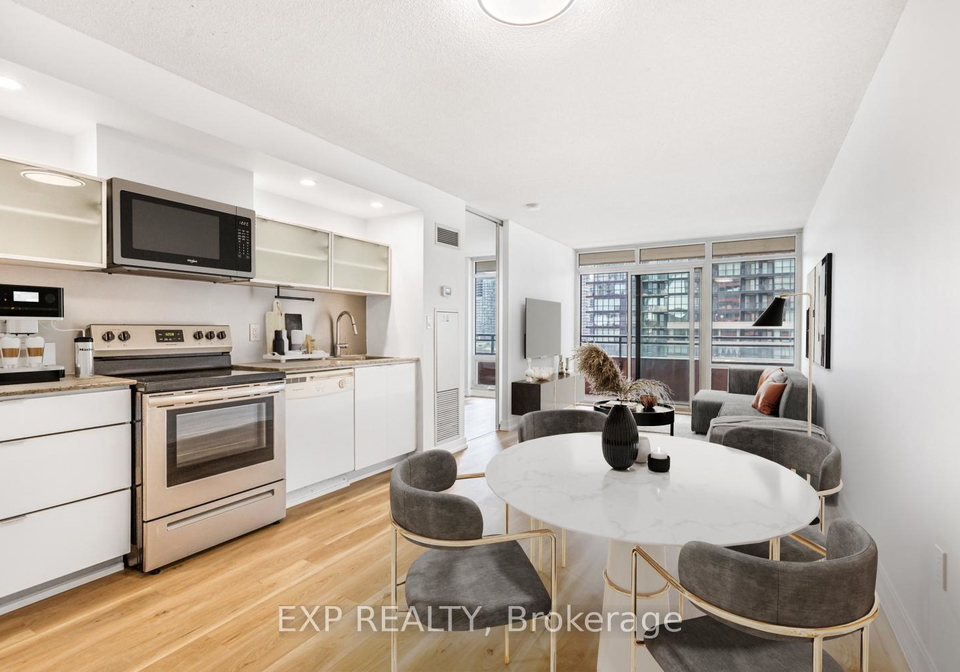 4k-spadina-avenue-toronto-ontario-c12314884