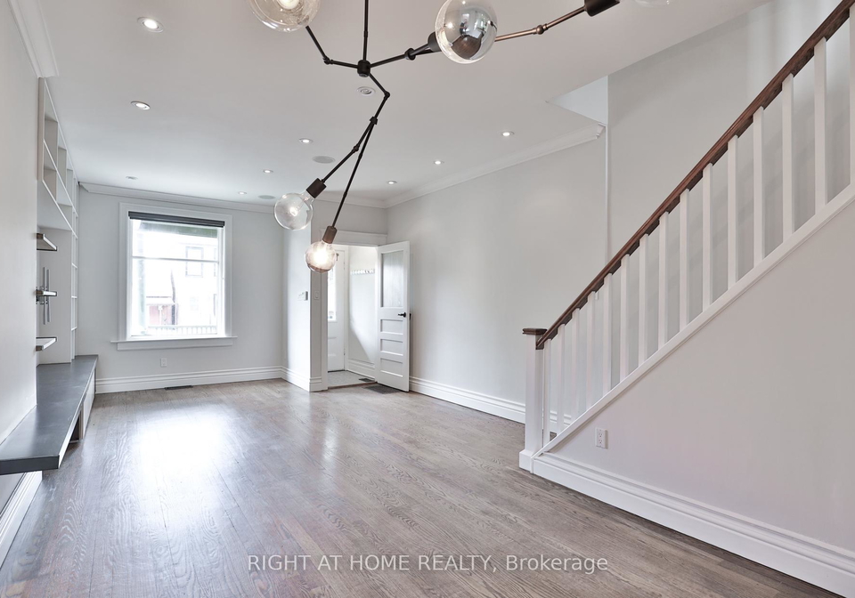 119-manning-avenue-toronto-ontario-c12314885