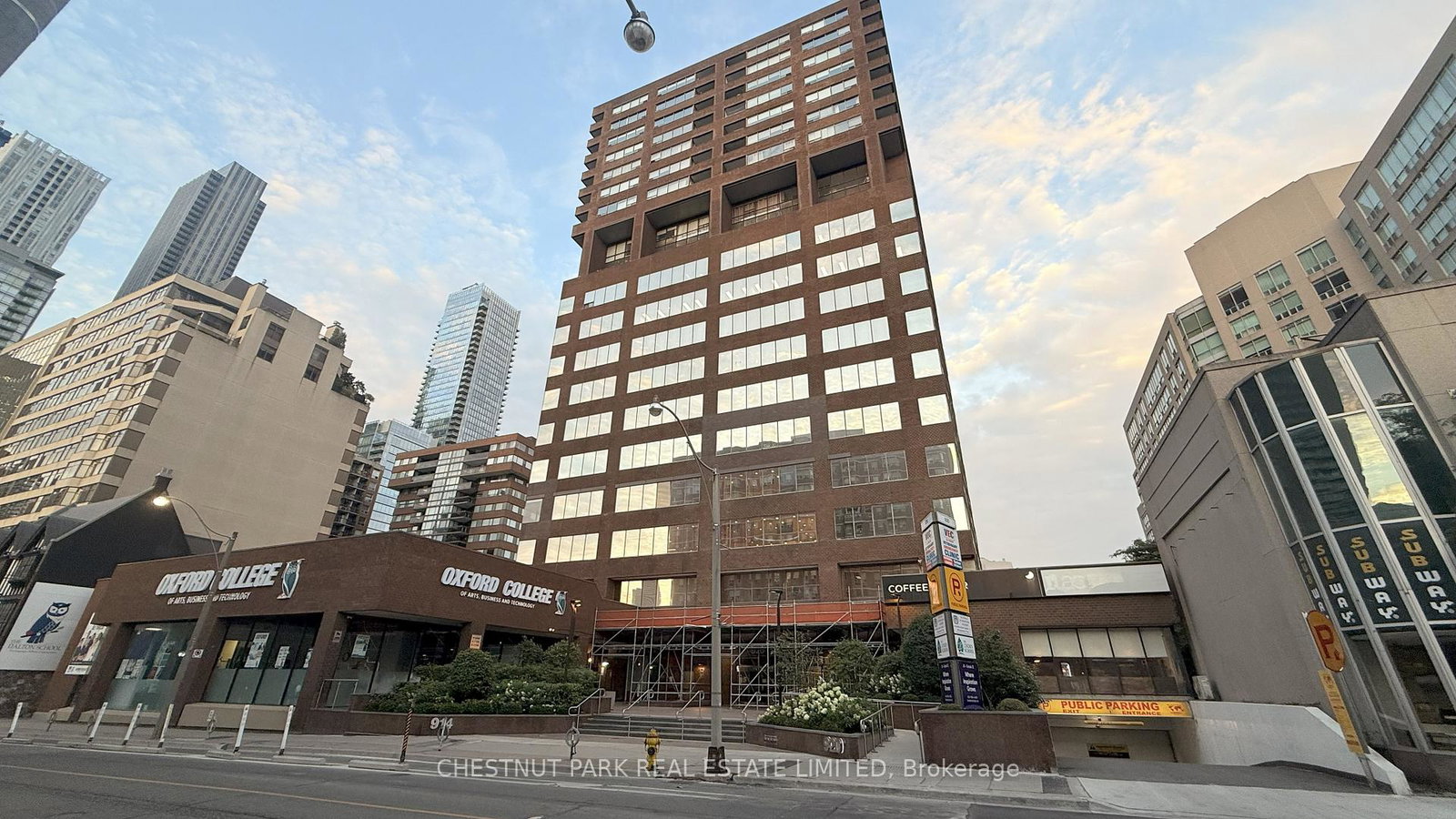 914-yonge-street-toronto-ontario-c12315018