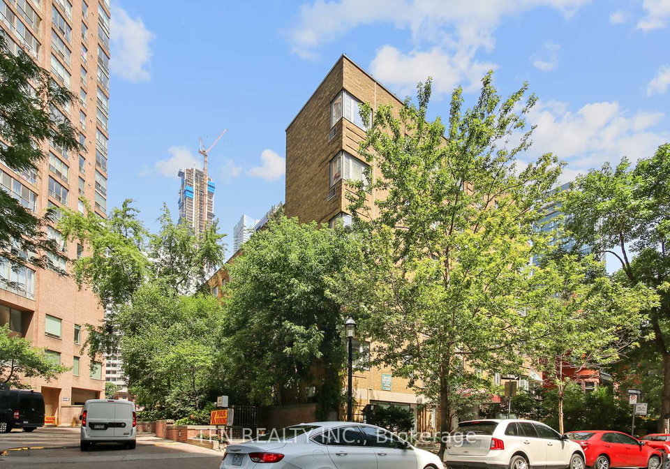 26-st-joseph-street-toronto-ontario-c12315121