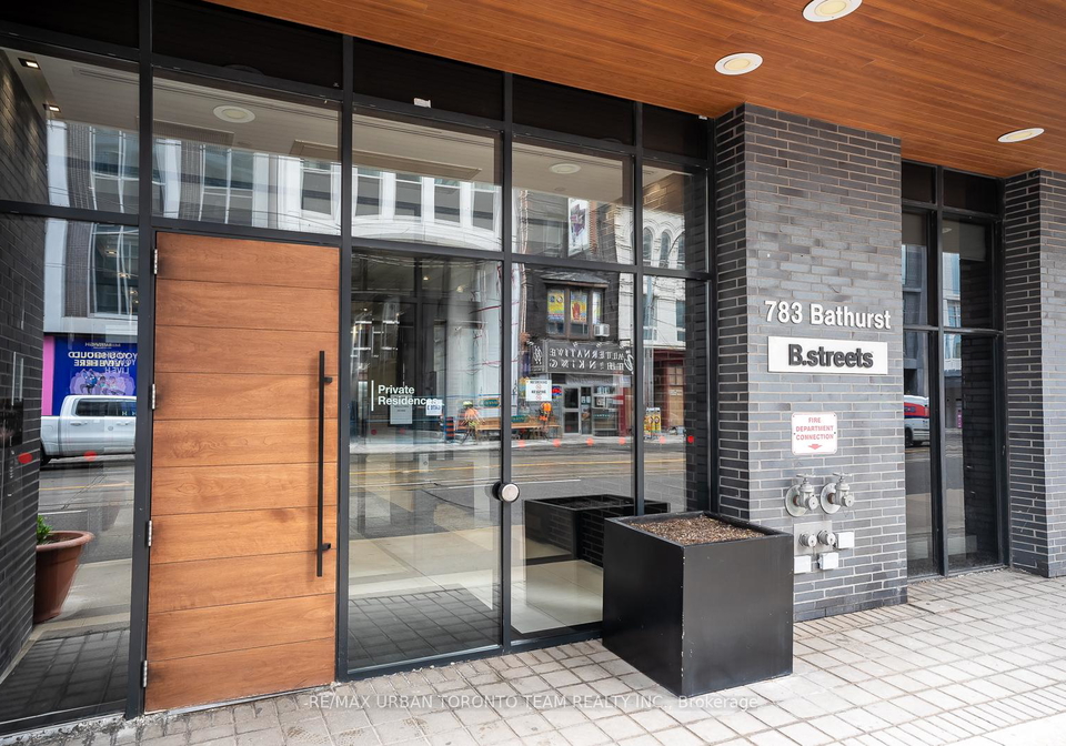 783-bathurst-street-toronto-ontario-c12315235