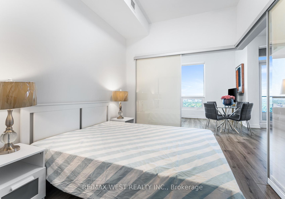 395-bloor-street-e-e-toronto-ontario-c12315262