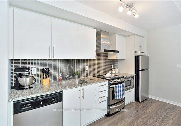 352-front-street-w-w-toronto-ontario-c12315267
