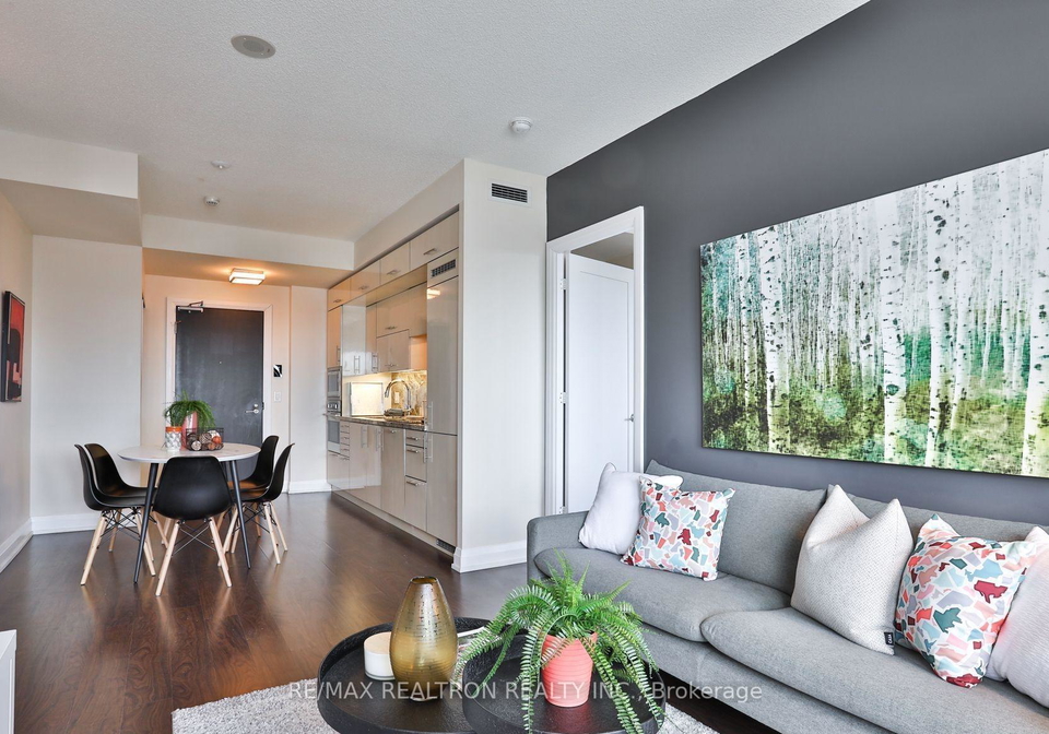 2-anndale-drive-north-york-ontario-c12315422