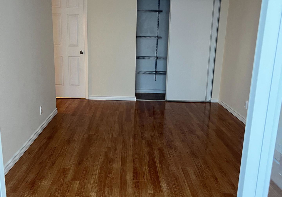44-gerrard-street-w-w-toronto-ontario-c12315597