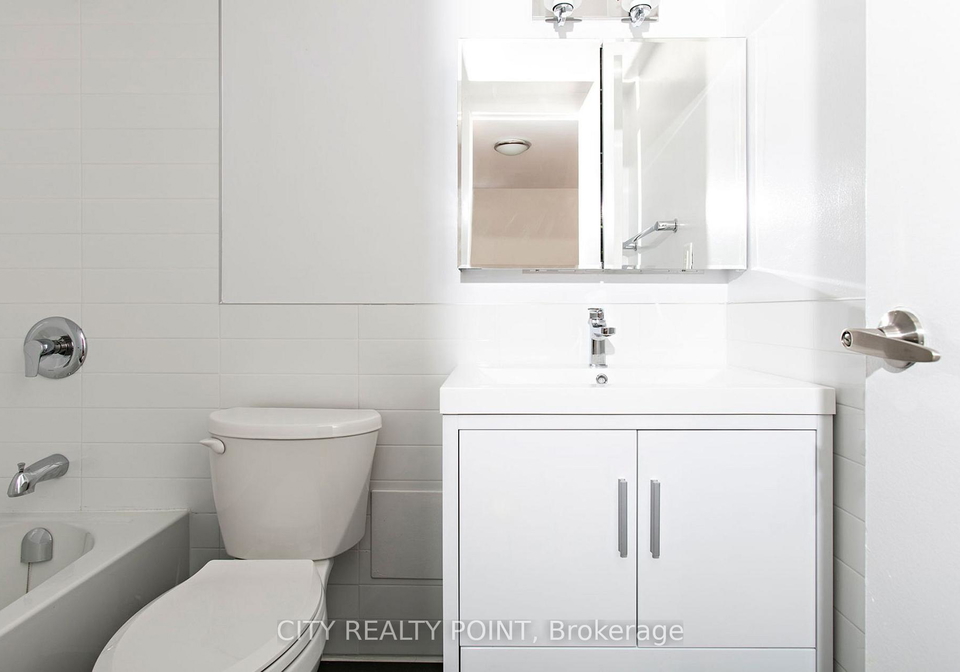 6200-bathurst-street-toronto-ontario-c12315836