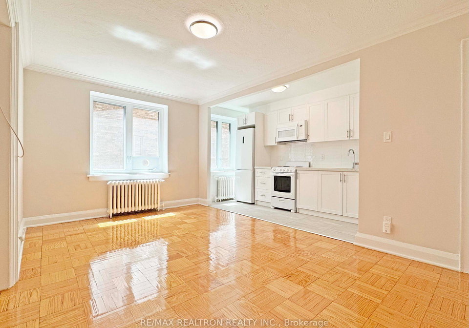 396-avenue-road-toronto-ontario-c12315916