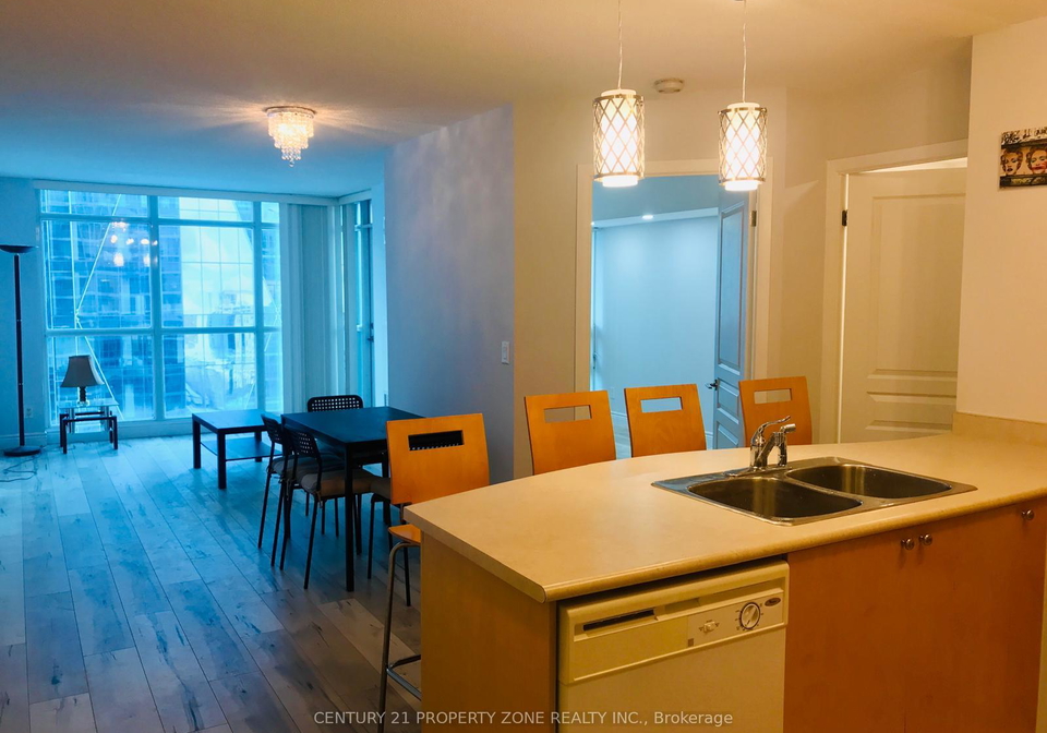18-yonge-street-toronto-ontario-c12315970